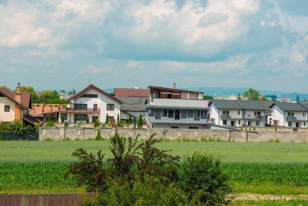 Aseltur Brasov Hotell Exteriör bild